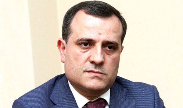 Nazir şöbə müdirini işdən çıxardı